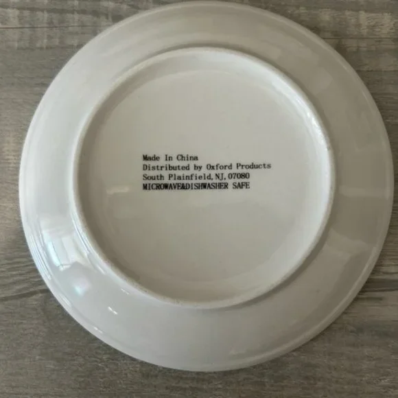 Christmas Plates, Set of 3 - Picture 5 of 6